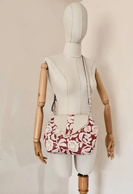 JADE Crossbody Bag Sewing Pattern PDF, Lined Everyday Shoulder Bag DIY, Flap Closure Purse Pattern with Pockets, Digital Download