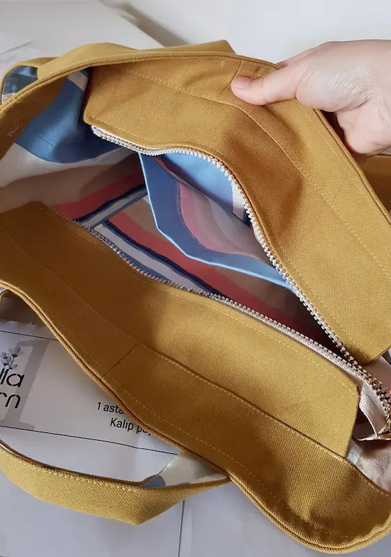 Tote Bag Sewing Pattern PDF – Everyday Zipper Bag